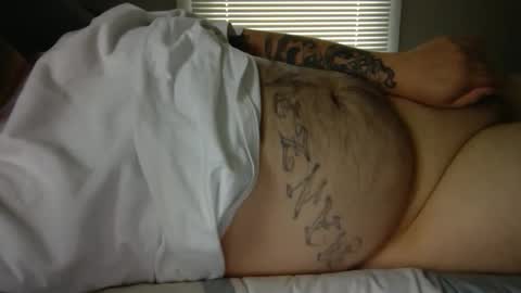 Snapshot of sparehamster chatting on 10-30-25, 02:40 sparehamster online show from 10-30-25, 02:40