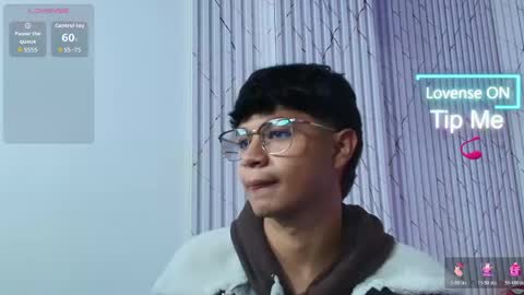 Snapshot of spark_tay chatting on 05-31-26, 03:04 spark_tay online show from 05-31-26, 03:04