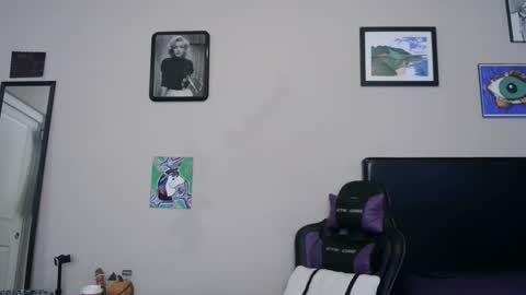 Tip 1 token  Follow me on instagram  Sparkle pinuppp online show from 11-05-25, 07:25