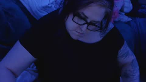 Snapshot of sparklelove69 chatting on 05-24-26, 11:37 Scottietee online show from 05-24-26, 11:37
