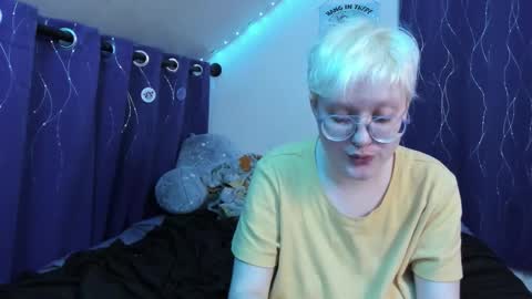 Snapshot of sparkling_water_hate_club chatting on 11-28-25, 10:40 Atticus Pendragon online show from 11-28-25, 10:40