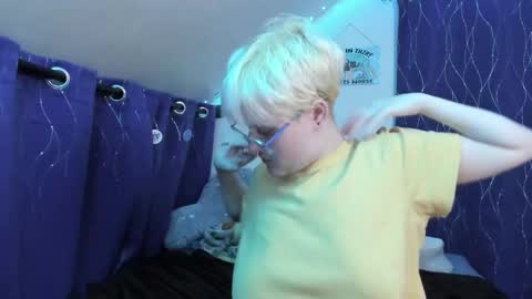 Snapshot of sparkling_water_hate_club chatting on 11-30-25, 10:58 Atticus Pendragon online show from 11-30-25, 10:58