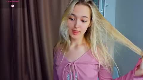 Snapshot of sparkushaa chatting on 04-05-26, 06:49 Mary online show from 04-05-26, 06:49