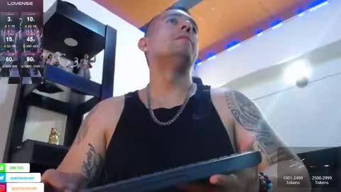 Snapshot of spartacus_cam chatting on 12-10-24, 05:39 online show from 12-10-24, 05:39