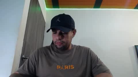 Snapshot of spartacus_cam chatting on 02-23-25, 05:34 online show from 02-23-25, 05:34