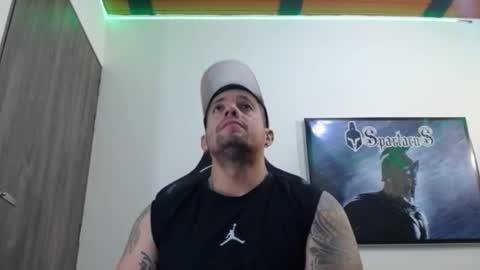 Snapshot of spartacus_cam chatting on 09-23-25, 06:05 online show from 09-23-25, 06:05