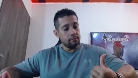 Snapshot of spartacus_cam chatting on 11-17-25, 05:24 online show from 11-17-25, 05:24