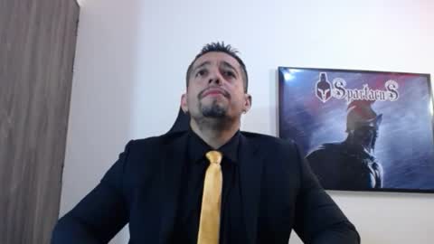 Snapshot of spartacus_cam chatting on 11-28-25, 05:21 online show from 11-28-25, 05:21