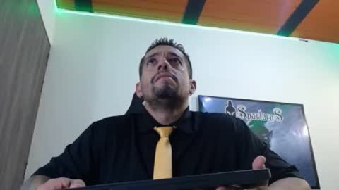 Snapshot of spartacus_cam chatting on 12-03-25, 05:37 online show from 12-03-25, 05:37