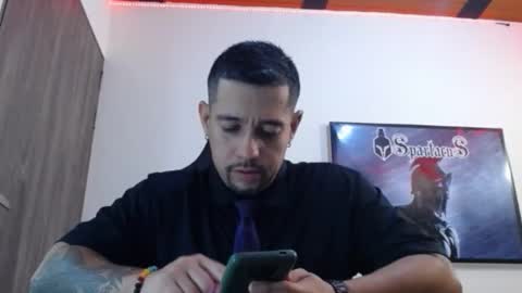     online show from 12-23-25, 05:38