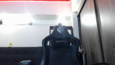     online show from 05-25-26, 04:18