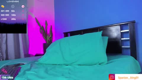 Isaac online show from 01-02-25, 04:52