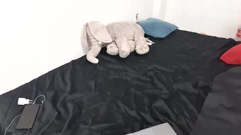 Snapshot of spaziodrumon chatting on 10-03-25, 08:39 spaziodrumon online show from 10-03-25, 08:39