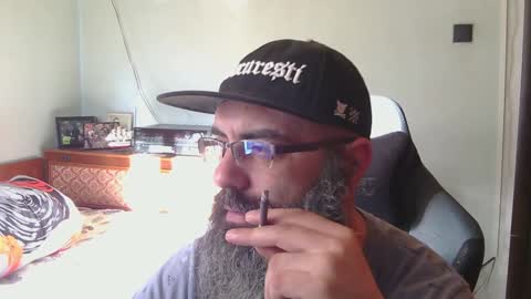 Snapshot of specialextasy chatting on 01-09-25, 12:19 Extasy online show from 01-09-25, 12:19