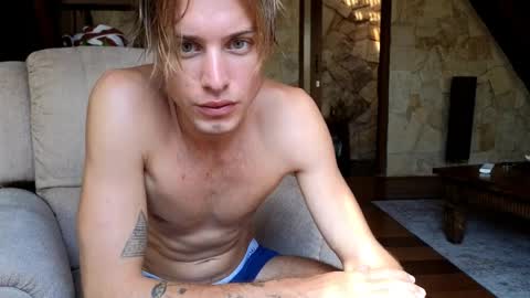 Sasha --  online show from 04-09-26, 02:22