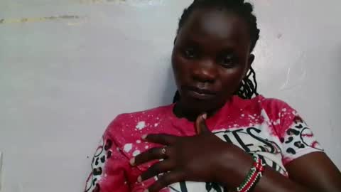 Snapshot of spicy_bella69 chatting on 05-13-26, 09:39 spicy_bella69 online show from 05-13-26, 09:39