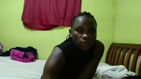 Snapshot of spicy_bella69 chatting on 05-16-26, 07:56 spicy_bella69 online show from 05-16-26, 07:56
