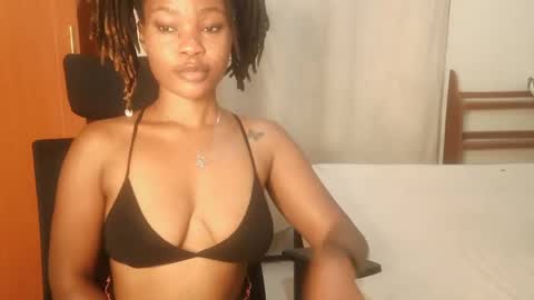 Snapshot of spicy_kerrine chatting on 03-10-25, 03:34 Spicy kerrine online show from 03-10-25, 03:34