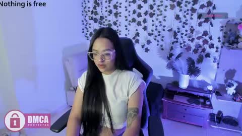 Geraldin online show from 05-17-26, 03:08