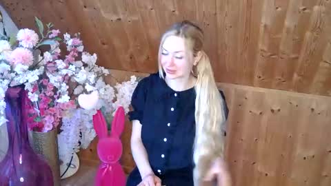 Snapshot of spicyeli chatting on 06-01-26, 03:36 Eli online show from 06-01-26, 03:36