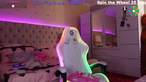 Alicia online show from 10-17-25, 07:11