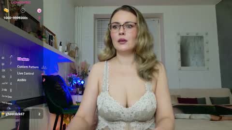 Snapshot of spicyhotmilf chatting on 02-19-26, 01:01 Lexsy online show from 02-19-26, 01:01