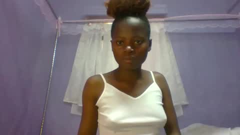 Snapshot of spicyit2 chatting on 11-12-25, 09:21 Ebony Spicy online show from 11-12-25, 09:21