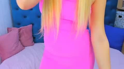 Snapshot of spicypreggo chatting on 10-20-25, 03:07 Valeri online show from 10-20-25, 03:07