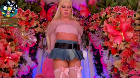 Snapshot of spicysluts chatting on 02-25-26, 12:20 Alison Sharon online show from 02-25-26, 12:20