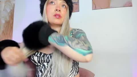 Snapshot of spicyvainilla chatting on 05-05-26, 02:08 Valeria online show from 05-05-26, 02:08