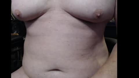 Snapshot of spider19752020 chatting on 06-08-26, 05:13 bri and mags fun room online show from 06-08-26, 05:13