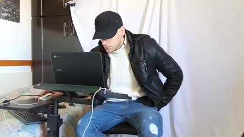 Marco. When Im offline you can view premium content in bio online show from 02-07-25, 08:55