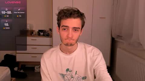 Snapshot of spider___man chatting on 11-25-25, 05:02 Spidey online show from 11-25-25, 05:02