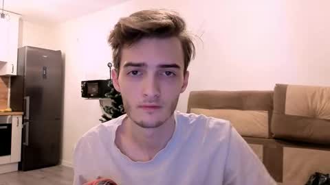 Snapshot of spider___man chatting on 01-12-26, 01:16 Spidey online show from 01-12-26, 01:16