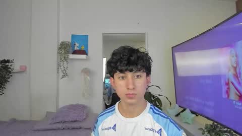 Snapshot of spider_baby_ chatting on 11-26-25, 02:23 spider_baby_ online show from 11-26-25, 02:23