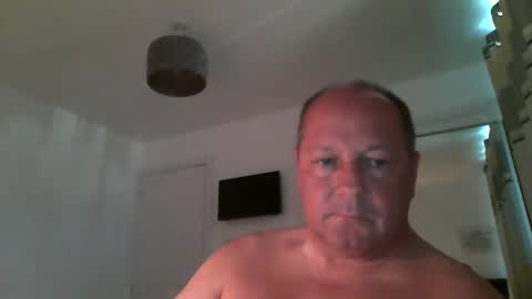 Snapshot of spidey1051a chatting on 04-29-26, 08:40 spidey1051a online show from 04-29-26, 08:40