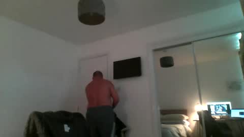 Snapshot of spidey1051a chatting on 05-06-26, 12:10 spidey1051a online show from 05-06-26, 12:10