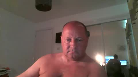 Snapshot of spidey1051a chatting on 06-25-26, 11:48 spidey1051a online show from 06-25-26, 11:48