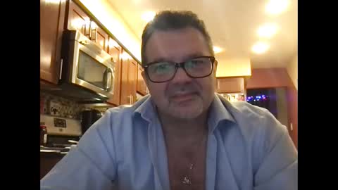 Snapshot of spike69old chatting on 12-29-24, 08:26 spike69old online show from 12-29-24, 08:26