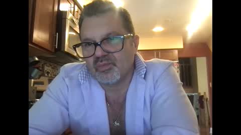 Snapshot of spike69old chatting on 01-27-25, 06:52 spike69old online show from 01-27-25, 06:52