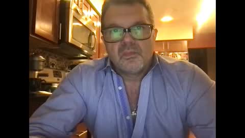 Snapshot of spike69old chatting on 01-31-25, 07:40 spike69old online show from 01-31-25, 07:40