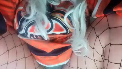 Snapshot of spinnerbitch chatting on 01-20-25, 11:35 Vanessa Spade online show from 01-20-25, 11:35