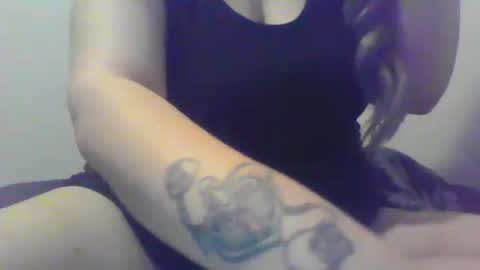 Snapshot of spinnerbitch chatting on 02-13-25, 08:55 Vanessa Spade online show from 02-13-25, 08:55