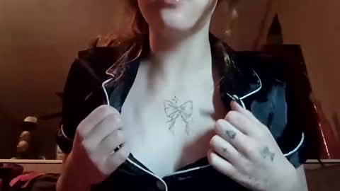 spoiledprincess4 online show from 03-02-25, 07:10