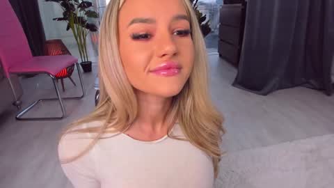 Anna online show from 12-10-24, 10:17