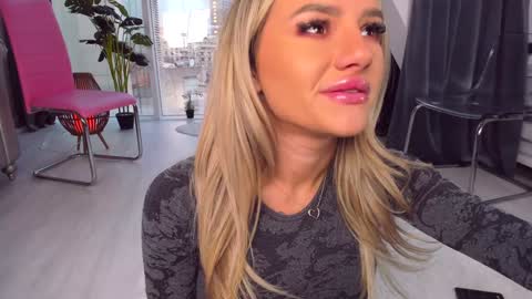 Anna online show from 12-12-24, 01:28