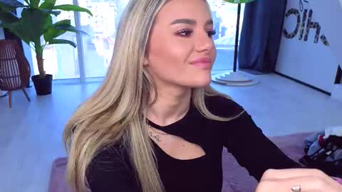 Anna online show from 10-20-25, 11:10