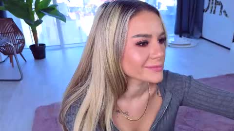 Anna online show from 11-02-25, 11:12