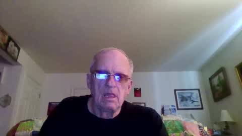 Snapshot of spongebobpineapple70 chatting on 05-12-26, 01:19 spongebobpineapple70 online show from 05-12-26, 01:19