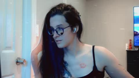 Snapshot of spooky_ghost_girl chatting on 02-18-26, 08:16 Transghostgirl online show from 02-18-26, 08:16